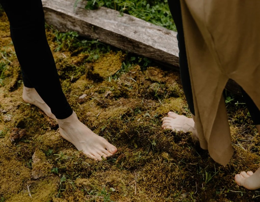 barefoot walking at gea retreat montenegro